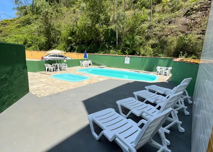 Kitnet 4 Quadras Praia Das Toninhas Ubatuba Com 2 Piscinas Para Ate 4 Pessoas